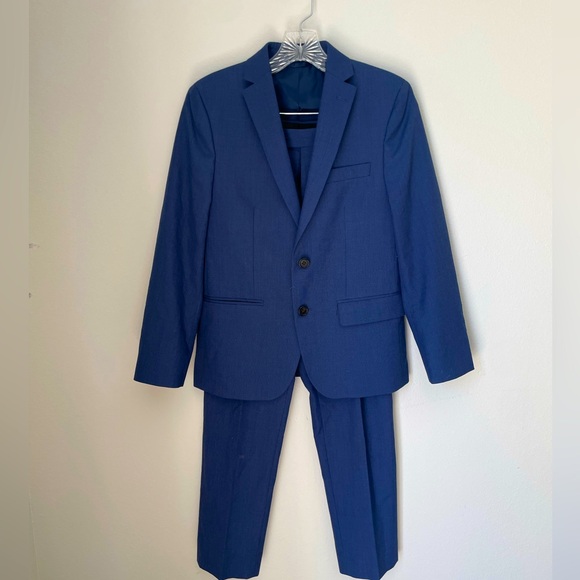 Ralph Lauren Boy’s Twill Suit and Dress Shirt in Navy. Worn Once - Picture 4 of 16